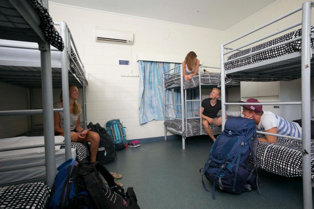 Yha Cairns Central Room photo